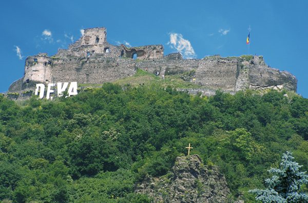 Cetatea Devei - cea mai importanta fortificatie medievala din Transilvania